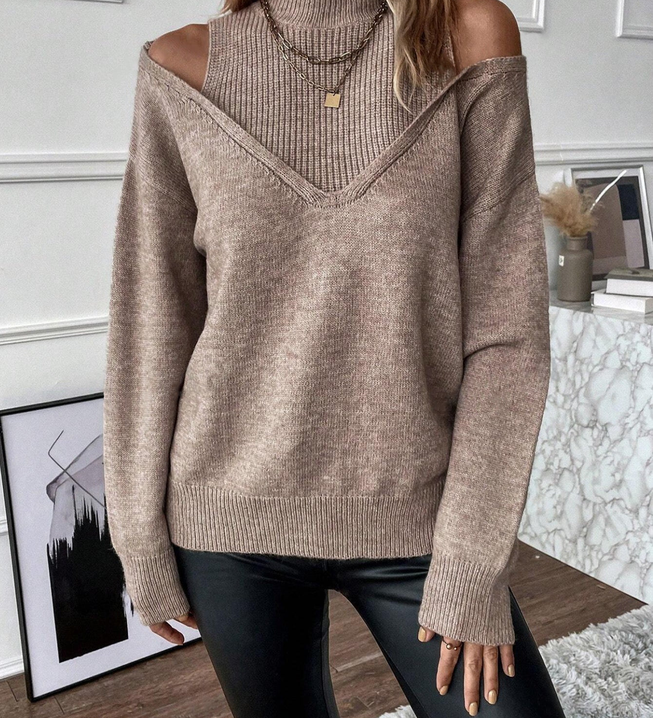 Rosalie | Rollkragenpullover mit schulterfreien Ärmeln